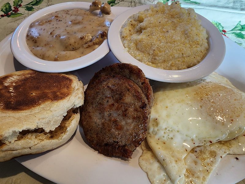 Dolly's Farmhouse Restaurant food